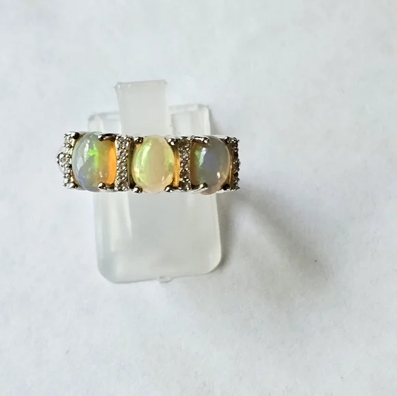 Genuine Welo Opals and Diamond Ring in Platinum over Sterling Silver Sz 6! - Picture 5 of 12